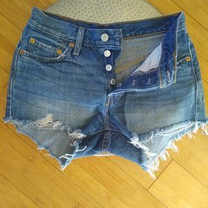 Distressed 501 Levi's Jean Shorts Size 24